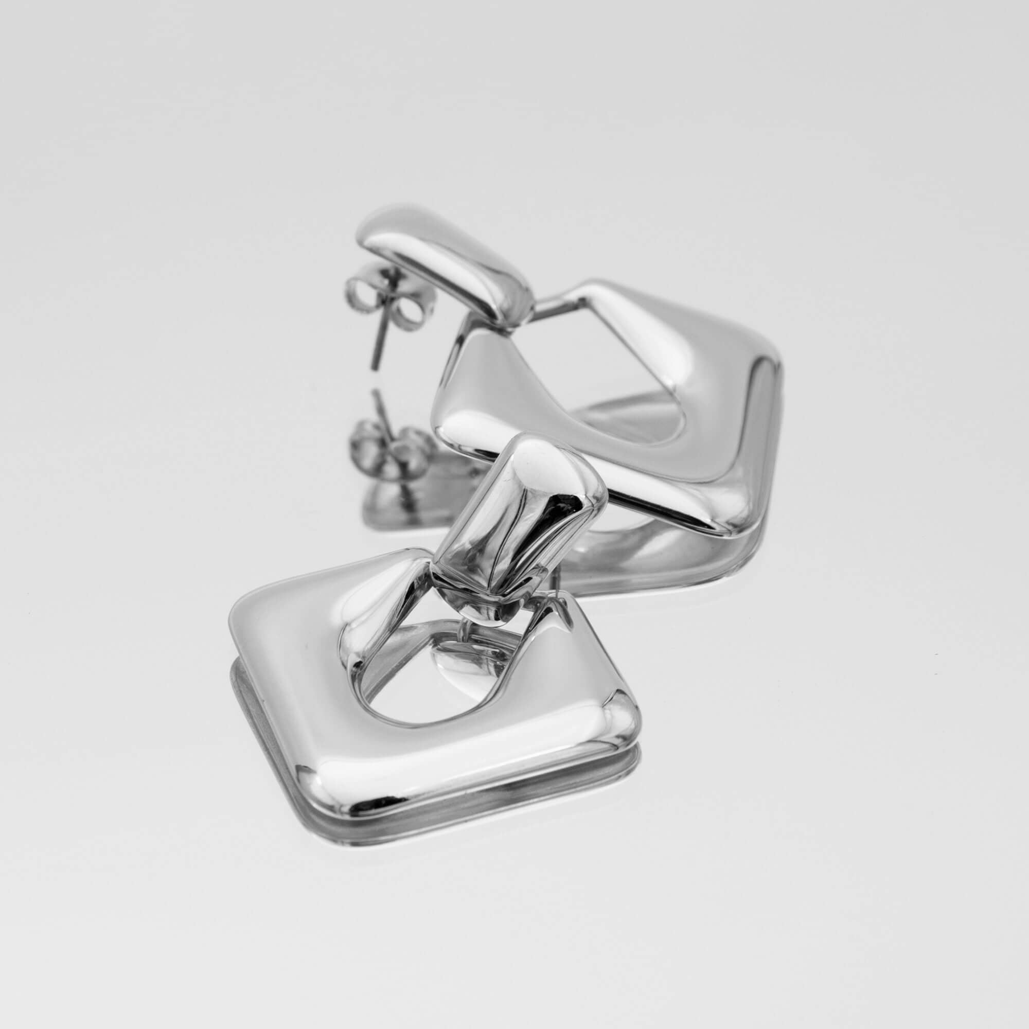 Ellington - Anika Link Drop Earrings