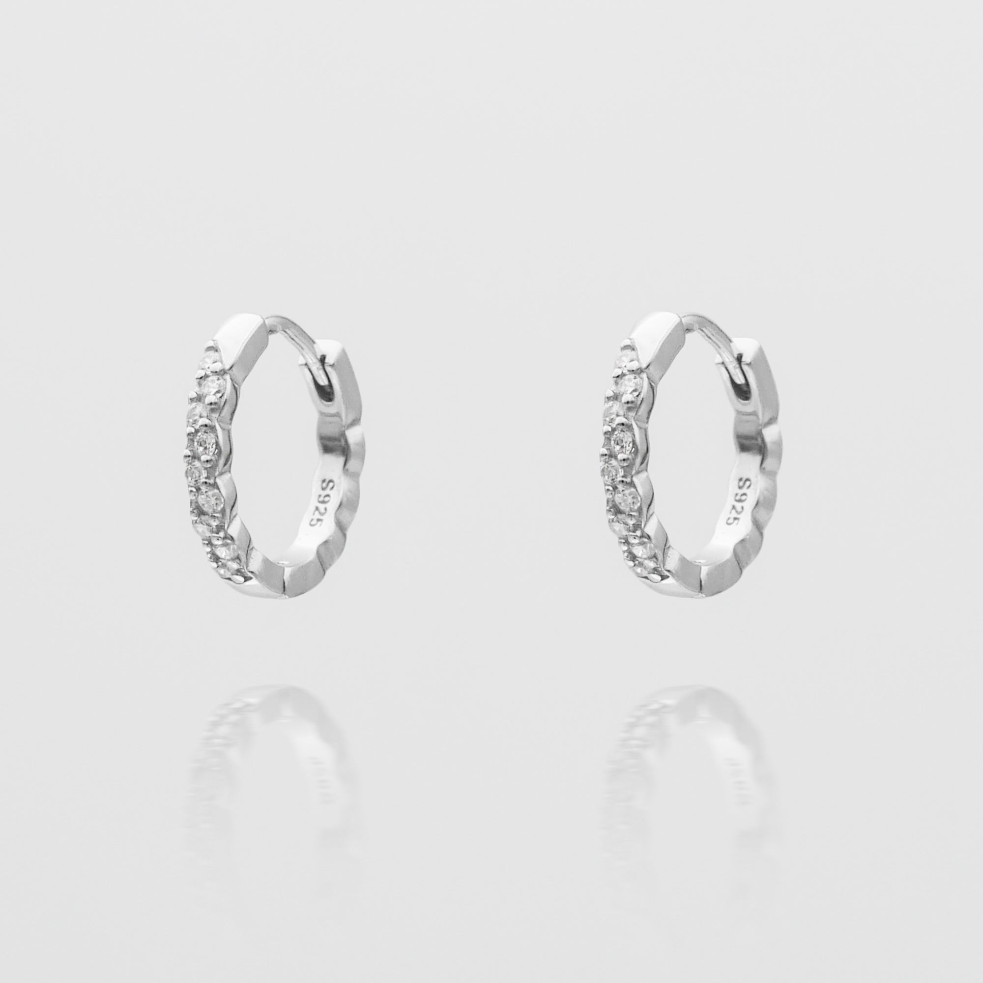 Ellington - Kasia Huggie Earrings