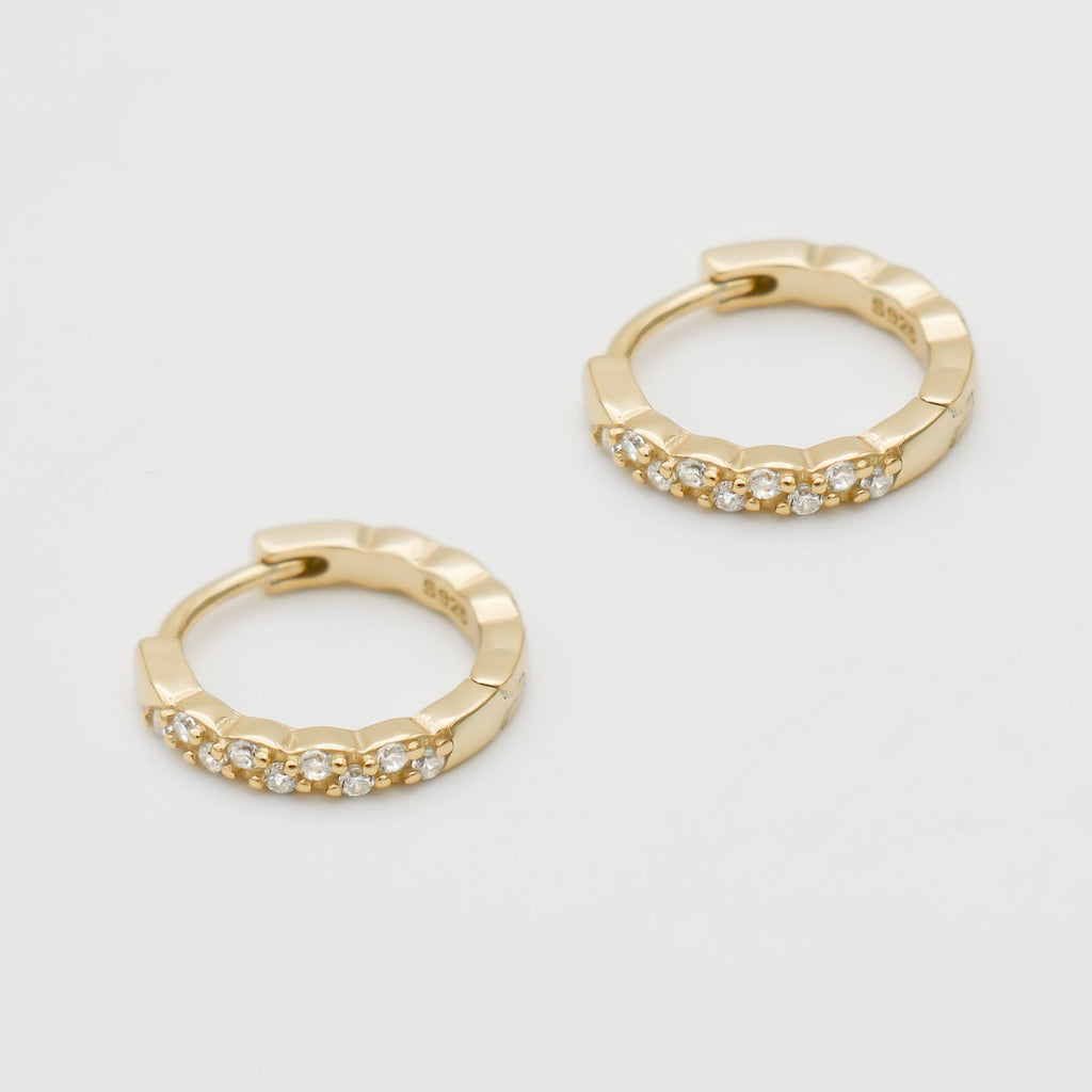 Ellington - Kasia Huggie Earrings
